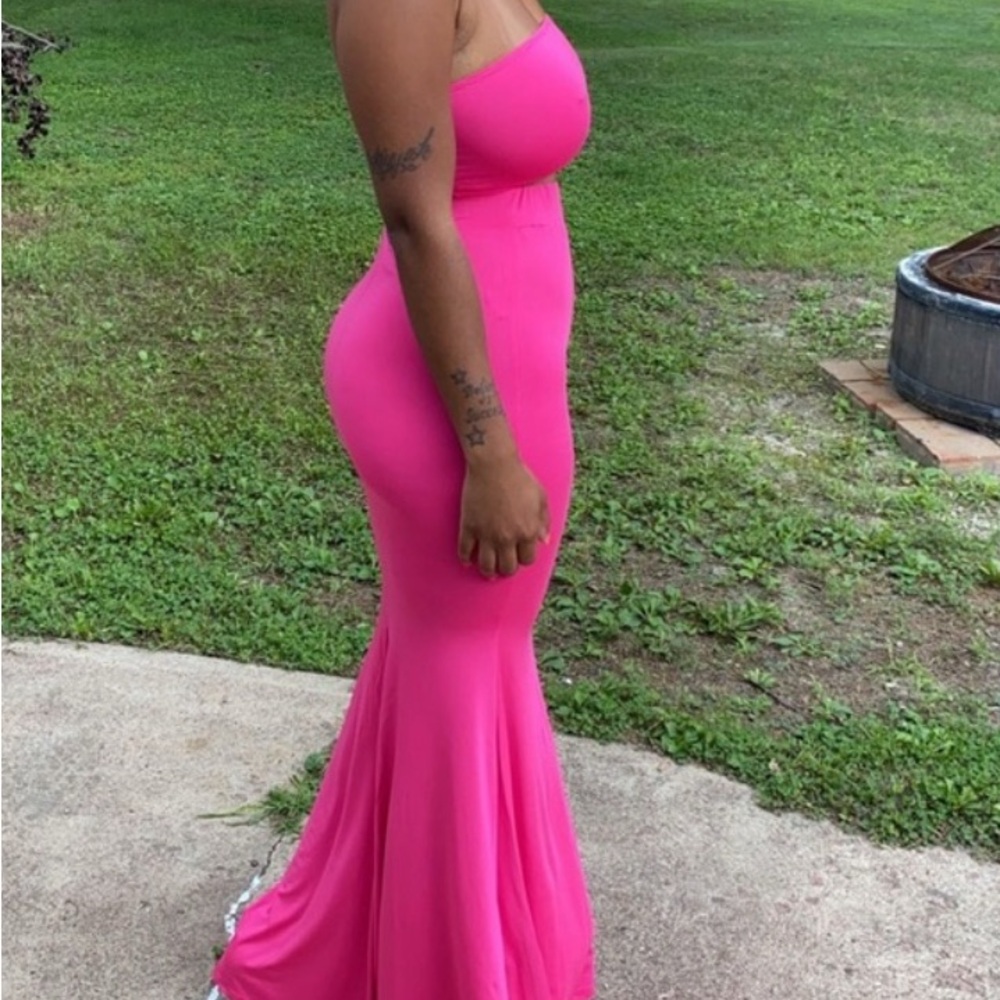 Vibrant Pink Strapless Maxi style 2 piece top and skirt - Picture 2 of 3